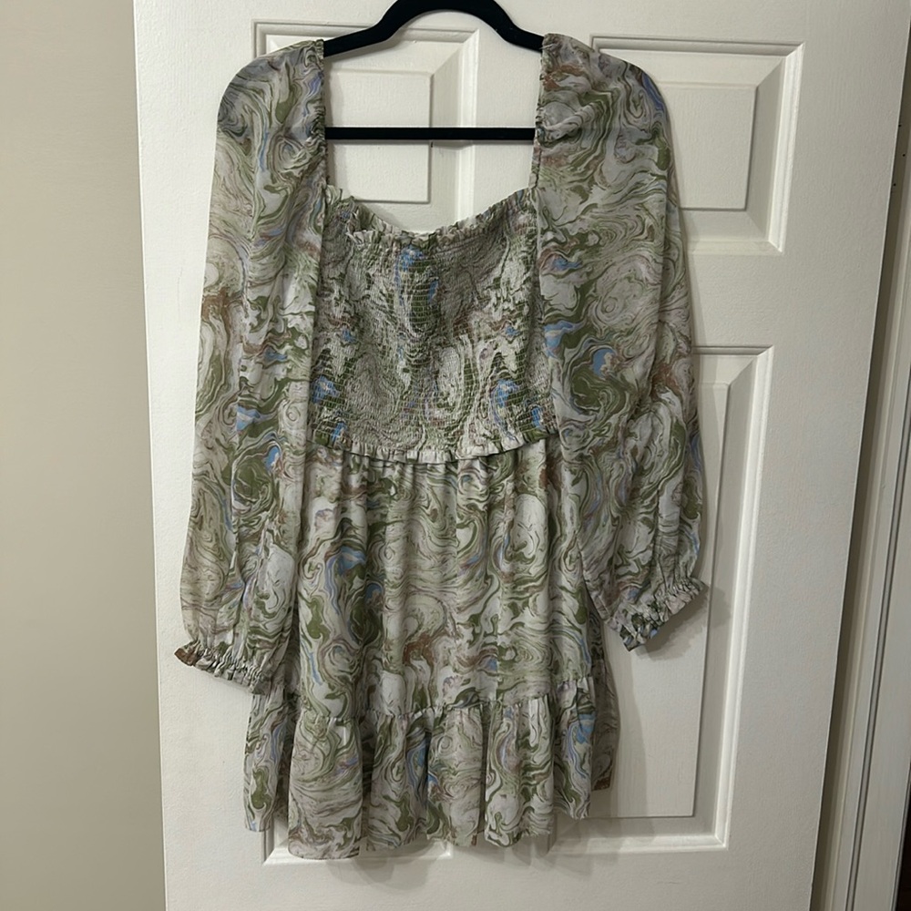 Wilfred size medium dress worn and dry cleaned once size medium